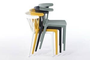 Durch die Stapelbarkeit ist der Chile platzsparend zu lagern